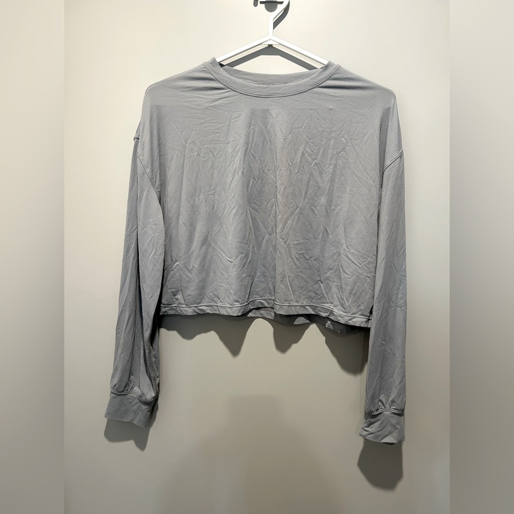 Dusty light blue long sleeve workout top